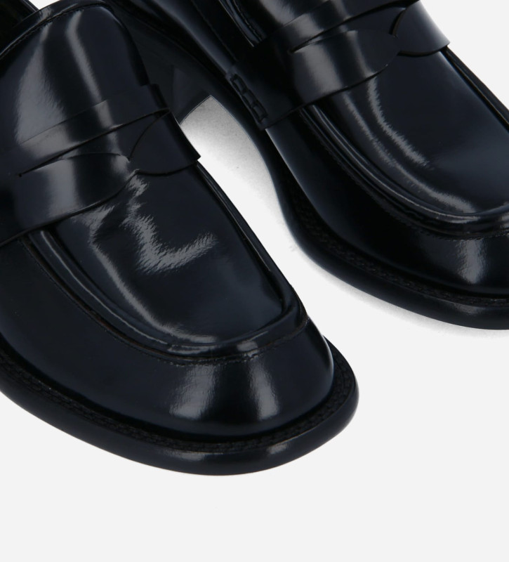 Squared heeled loafer Anaïs 50 Glazed leather Black Free Lance for women