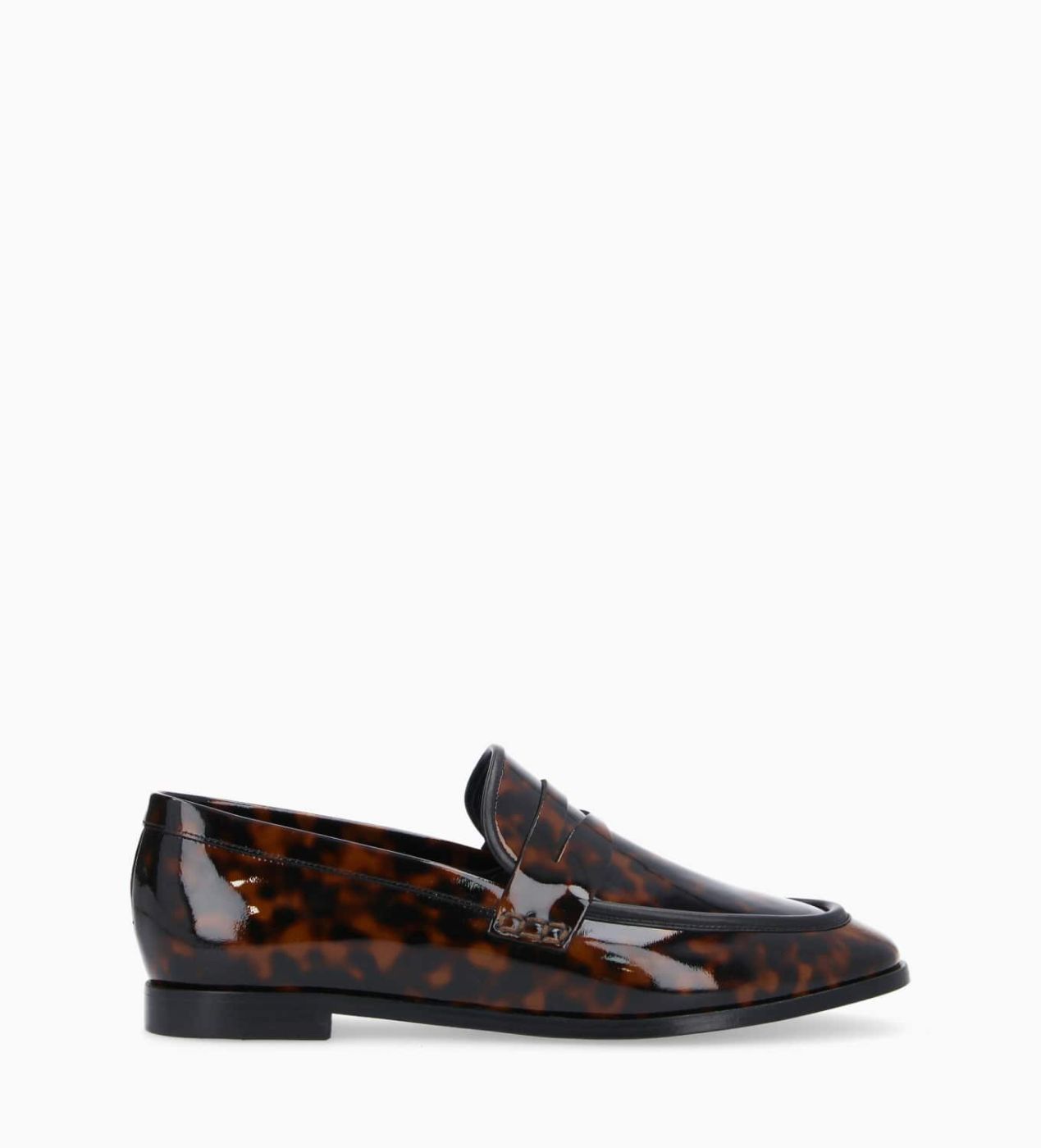 Patent heeled outlet loafers